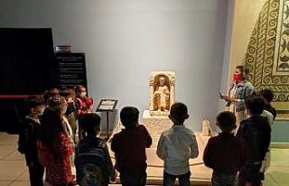 Minik arkeologlar Zeugma Mozaik Müzesi’nde