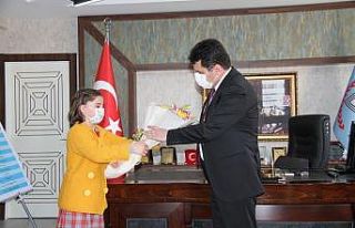 Minik Milli Eğitim Müdüründen, temizlik, maske...