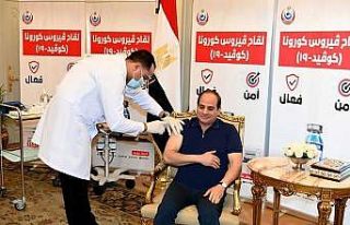 Mısır Cumhurbaşkanı es-Sisi, Covid-19 aşısı...