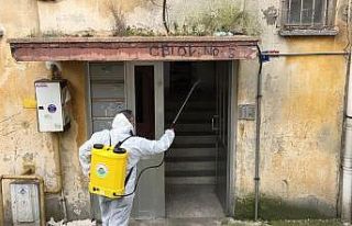 Mobil dezenfeksiyon ekibi köşe bucak virüsle mücadele...