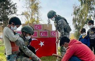 MSB: "Kahraman Mehmetçik Suriye’de insani...