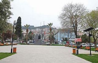 Mudanya’daki parklar güneş enerjisiyle aydınlatılıyor