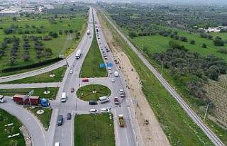Muradiye-Menemen güzergahında peyzaj düzenlemesi
