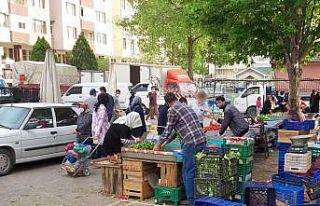 Müşteriye yarım kilo biber vermeyen pazarcıya...