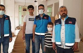 Nazilli’de bir yardım kuruluşu tarafından 300...