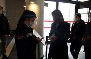 Nevşehir Valisi alışveriş merkezlerini denetledi