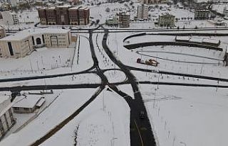 Nevşehir’de kar kalınlığı 42 cm olarak ölçüldü