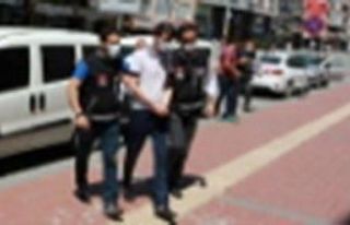 Odada asılan çamaşırlara sebep arkadaşını öldürdü