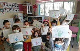 Öğrenciler yaptıkları resimleri gönderdi