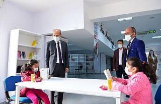 Okay: "Gençlerimizin her zaman yanındayız"