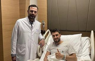Operasyon geçiren Bursasporlu Cüneyt Köz’den...