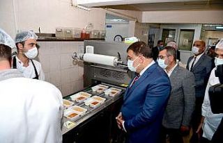 Örnek projede günlük 4 bin kişiye yemek dağıtılıyor