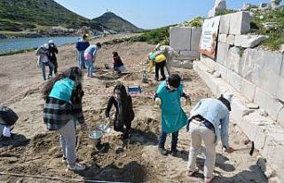 Otizmli çocuklar Knidos’ta kazı yaptı