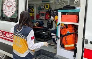 Otomobilin çarptığı çocuk yaralandı