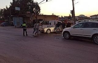 Otomobiller çarpıştı: 1 yaralı