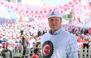 Öz İplik İş Sendikası Genel Başkanı Ay: "1...