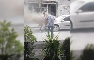 (Özel) Beyoğlu’nda parlayan alevden kaçış kamerada