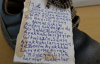 (Özel) Camide ayakkabıları çalınan adamdan hırsıza...