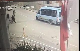 (Özel) İstanbul’da ilginç kaza: Bisikletli ile...