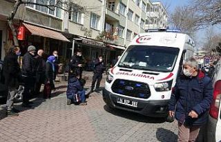 (Özel) Kartal’da yaya çarpan otomobil olay yerinden...