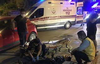 (Özel) Kısıtlama saatinde boş yolda birbirlerine...