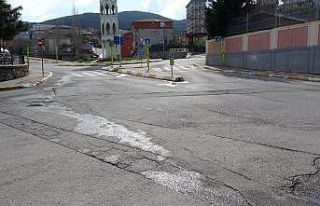 (Özel) Sultanbeyli’de süratli otomobil ile motosikletin...