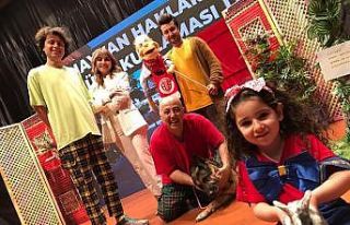 Özel tiyatrolar online perde açıyor