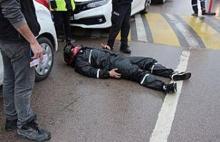 Paket servisine çıkan kurye kaza yaptı