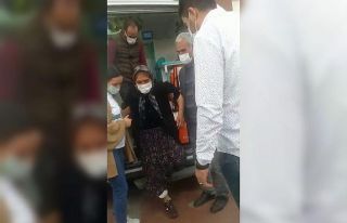 Pancar toplarken kurt saldırısına uğradı