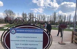 Park girişindeki ’Kapalı’ uyarısını umursamadılar