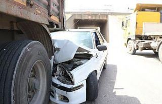 "Park yasak" tabelasının yanına park...