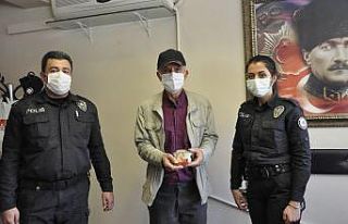 Polis, kaybedilen 27 bin TL’lik altınını sokak...