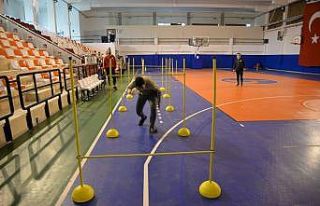 Polis olmak için haftanın 4 günü canla başla...