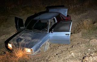 Polisin ’dur’ ihtarına uymadı tarlaya uçtu