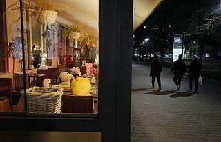 Polonya’da Covid-19 önlemlerine karşı oyuncaklı...