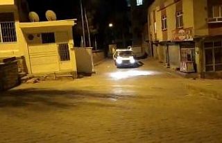 Ramazan’da ilahilerle vatandaşı sahura uyandırıyor