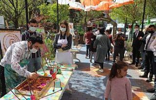 Rehberlik Sokağı geleneksel el sanatlarıyla renklendi