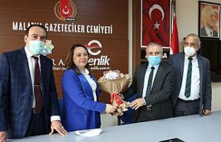 Rektör Karabulut’tan sağlıkçılara saygı vurgusu