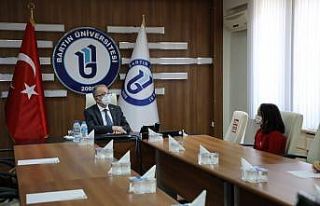 Rektör Uzun, çocukların 23 Nisan heyecanına ortak...