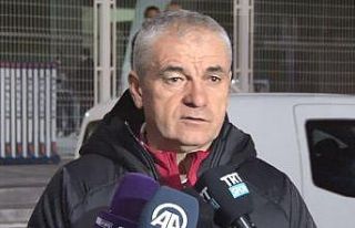 Rıza Çalımbay: "Beşiktaş’ı yensen ayrı,...