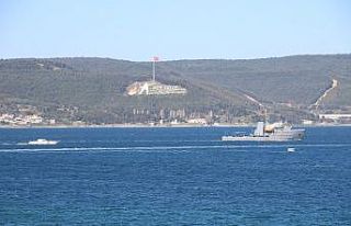 Romanya mayın arama gemisi Çanakkale Boğazı’ndan...