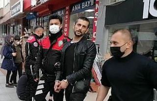 Ruhsatsız tabancayla ateş etti, tehditler savurdu