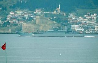 Rus savaş gemisi ’Novocherkassk’ Çanakkale Boğazı’ndan...