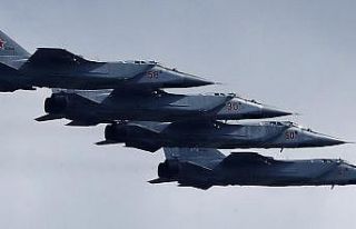 Rusya, ABD ve Norveç uçaklarını engelledi