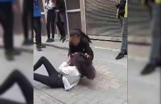 Saçlarından sürükleyip yerden yere vurdu