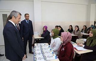 Şahinbey belediyesi milyonlarca kitap dağıttı