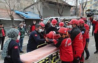 ŞAHKUT’tan gerçeği aratmayan deprem tatbikatı
