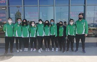 Salihli Belediyesporlu karateciler göz doldurdu