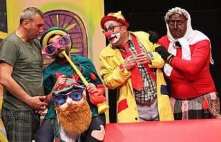 Samsun Büyükşehir Belediyesinden sanatçılara...