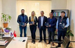 SANKO’dan sağlık çalışanlarına plaket